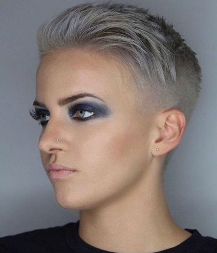 Стрижка Ёжик женская