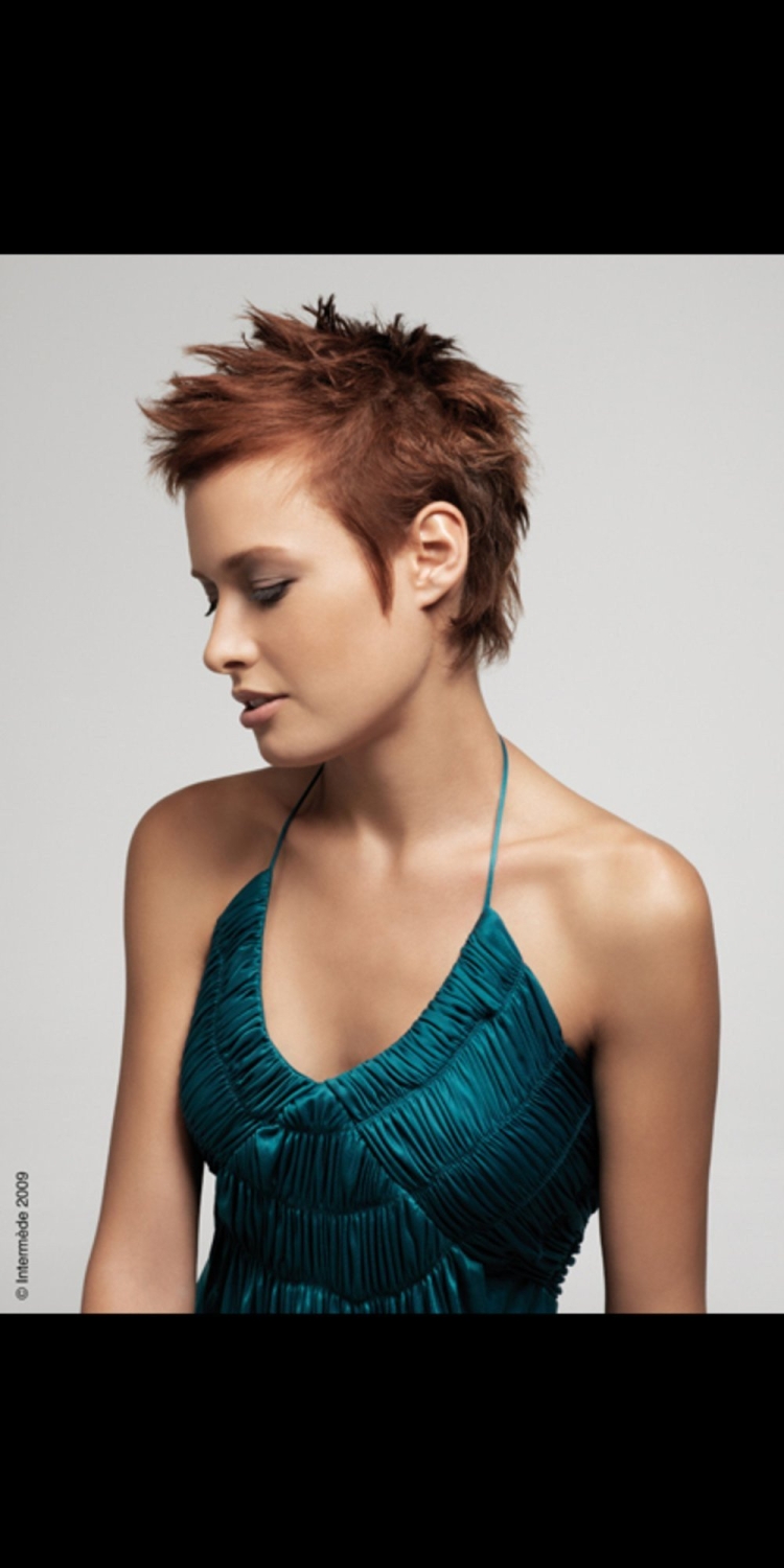 Стрижка фейд Пикси