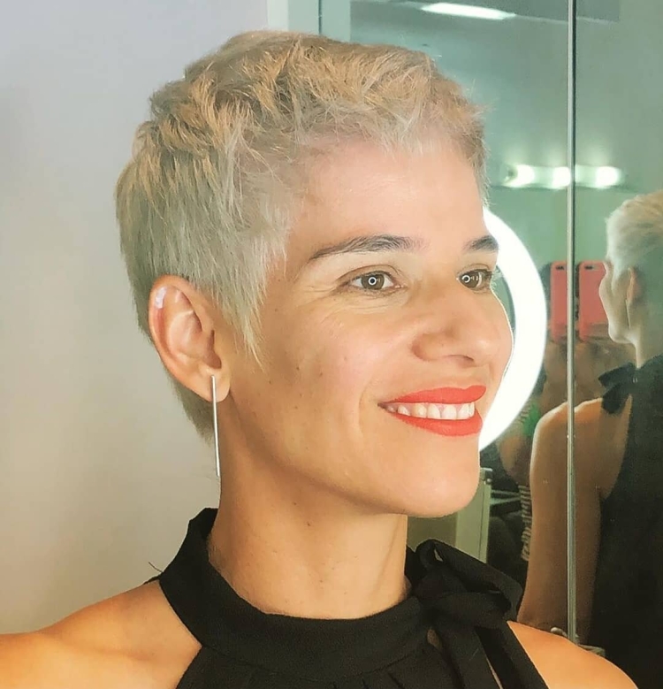 Вилкова Екатерина стрижка Ежик