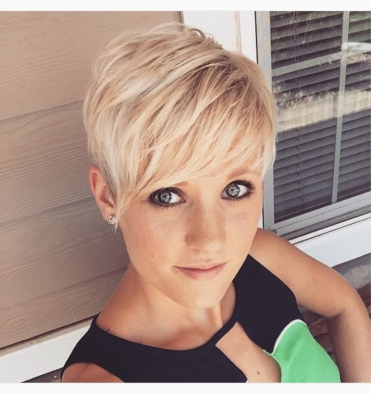 Бритт Марен с короткой стрижкой