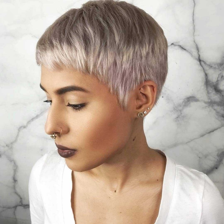 Стрижка Пикси на короткие волосы 2022