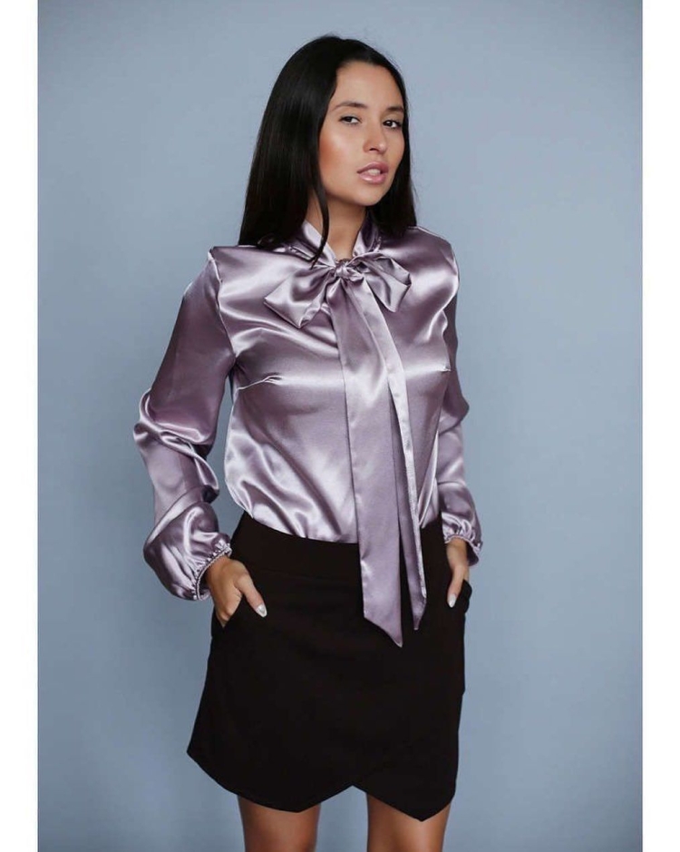 Рубашка поверх платья комбинации