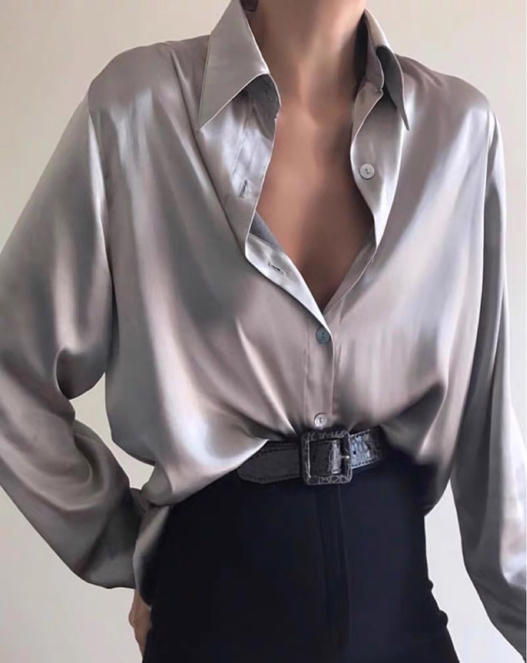 Стильное платье