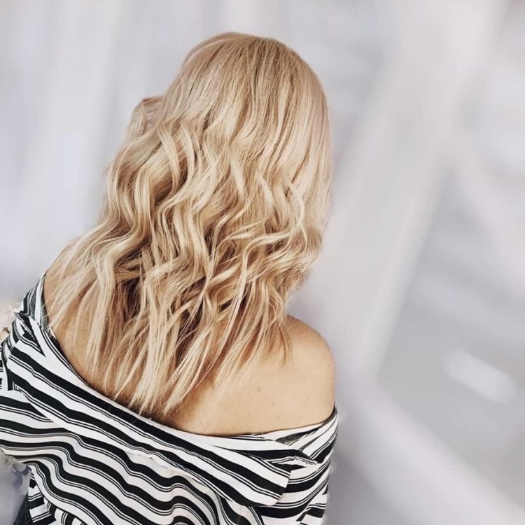 Прическа серф Локоны