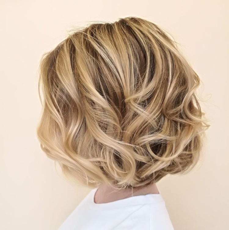 Небрежные Локоны на каре