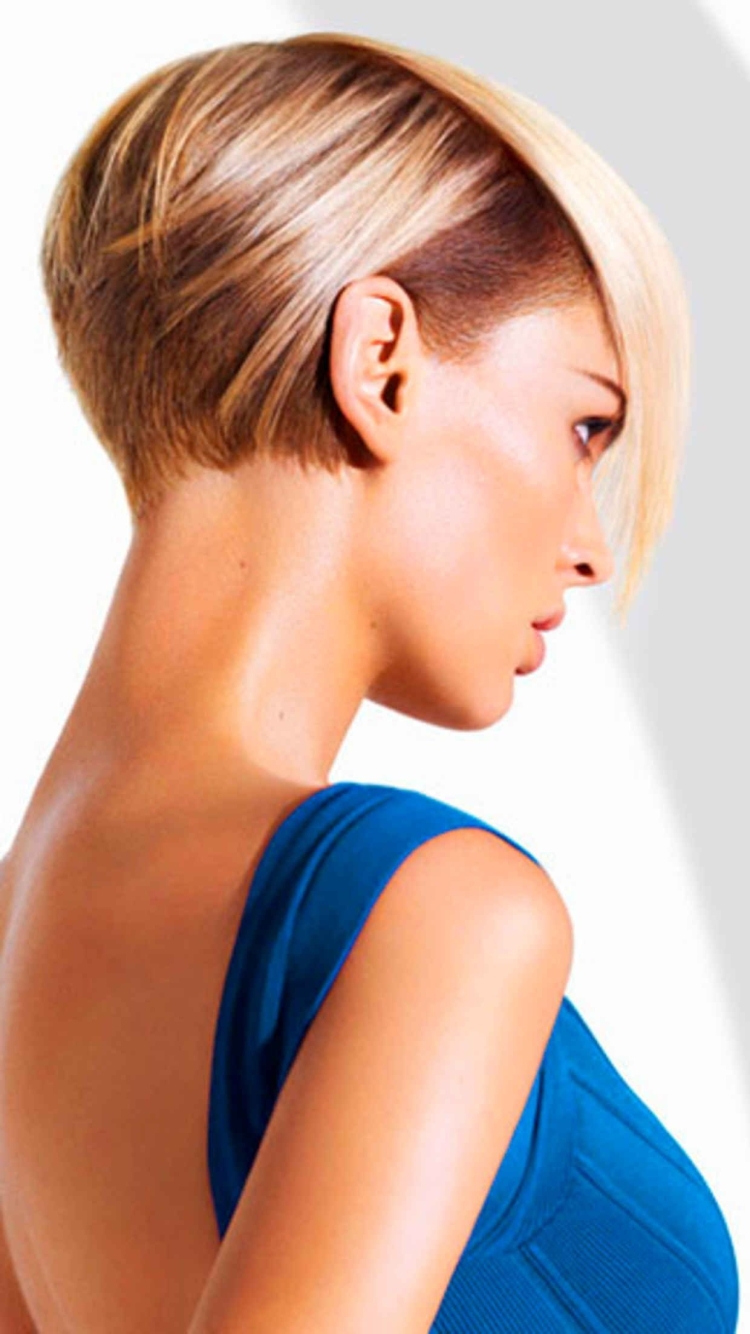 Женские стрижки с открытыми ушами