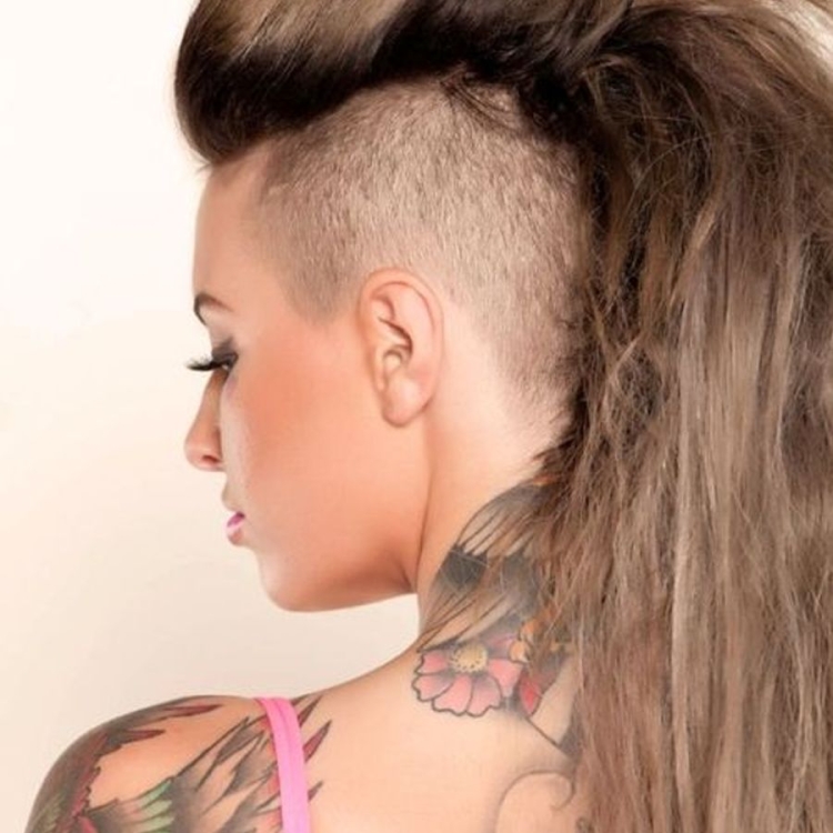 Ирокез Кристи Мак