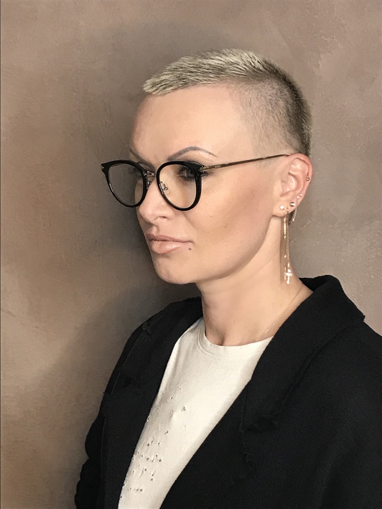 Стрижка Ежик для женщин