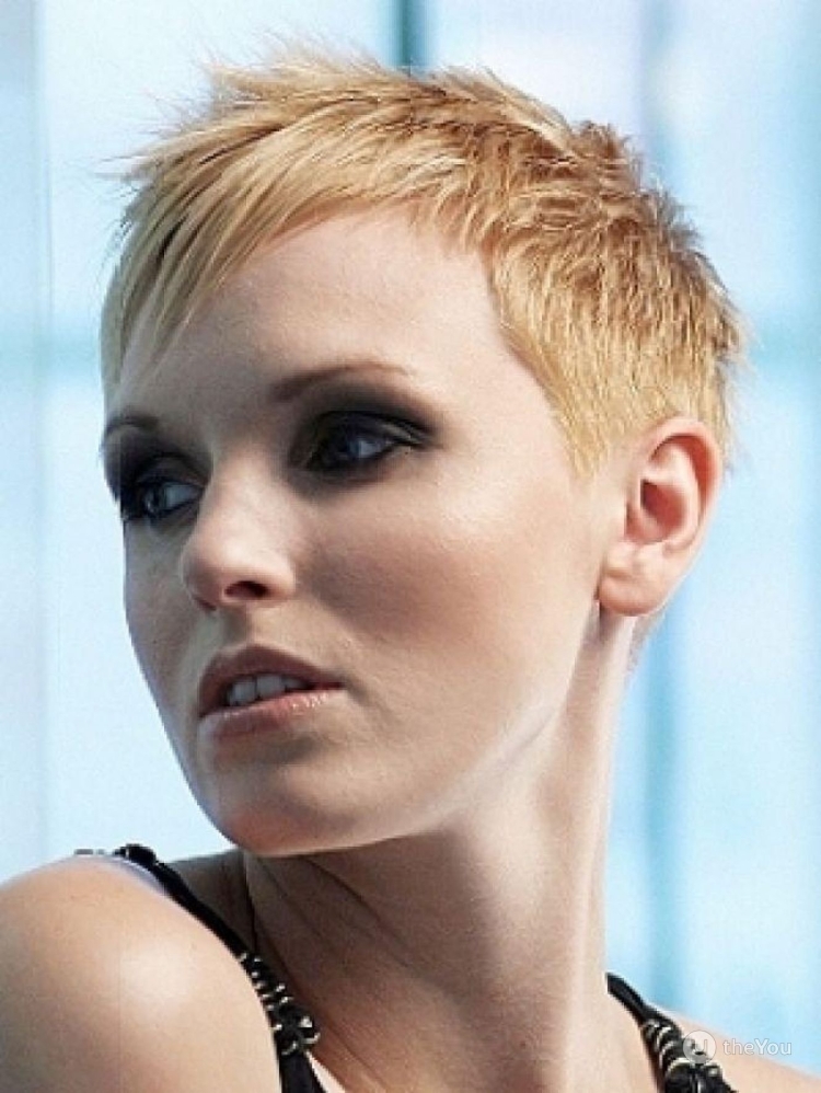 Ультракороткие женские стрижки на тонкие волосы