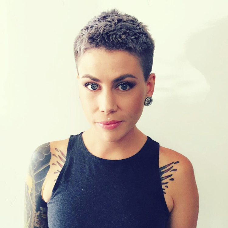 Короткая стрижка Томбой Ежик