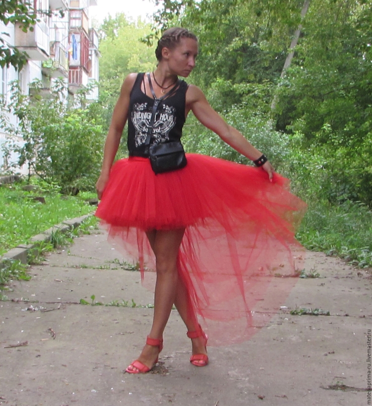 Юбка из фатина со шлейфом