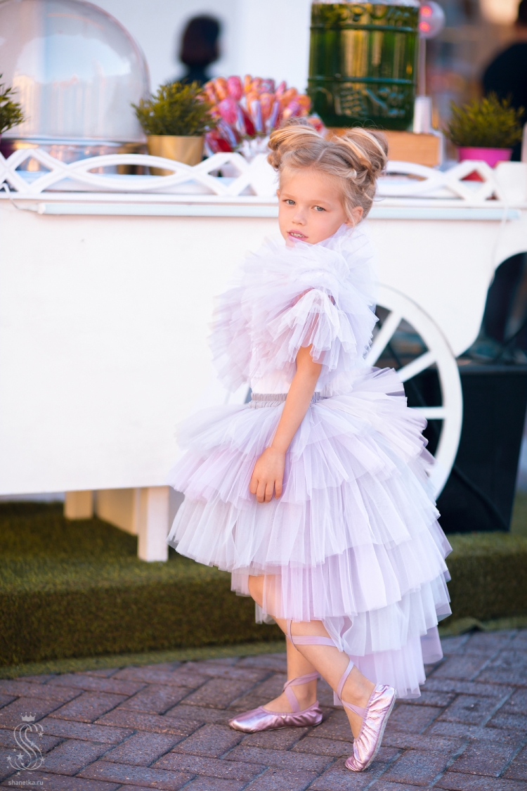 Белое детское платье из фатина