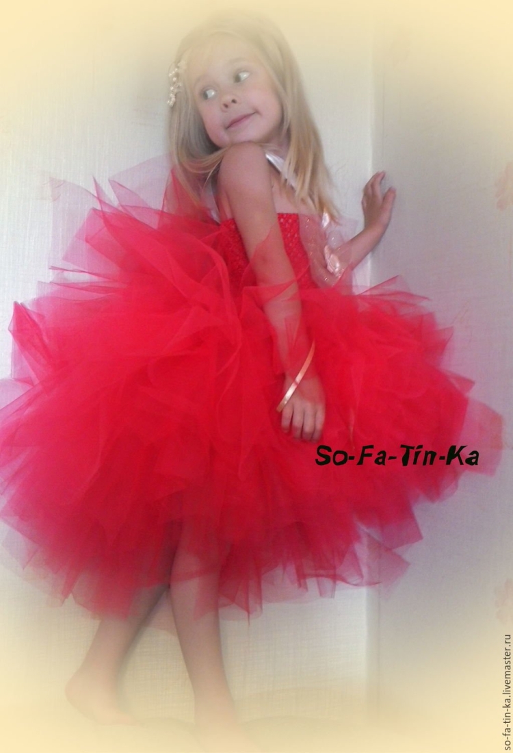 Воздушное платье для девочки