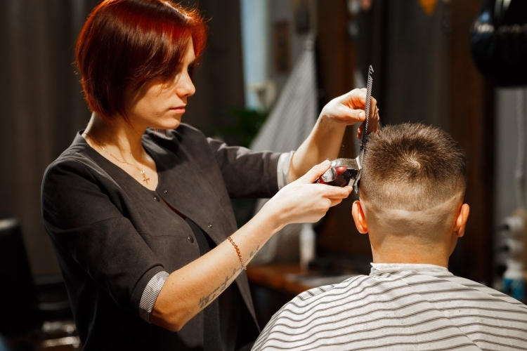 Парикмахер-стилист Алекс Цой