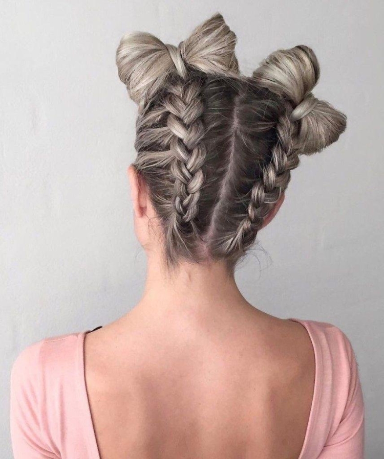 Косички с бантиками