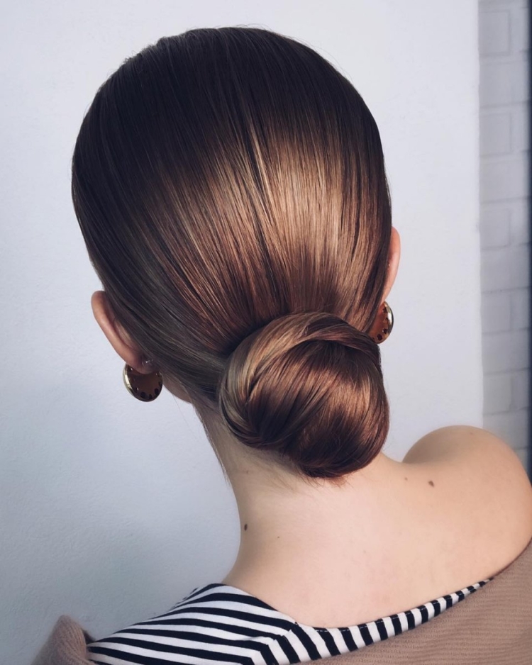 Гладкие прически