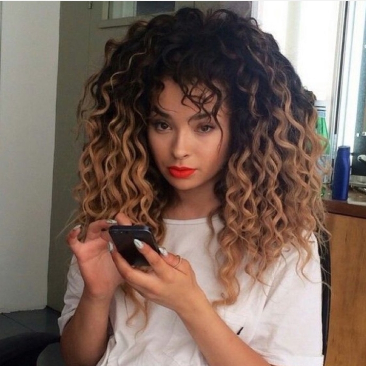 Наташа Королева афро кудри