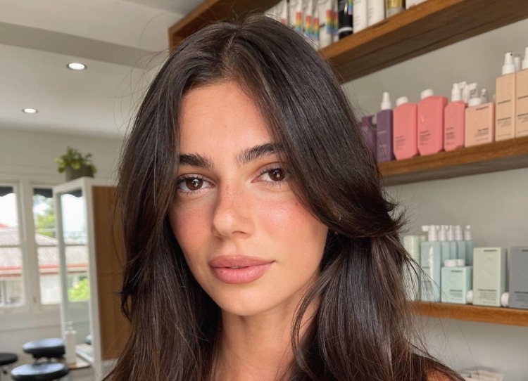 Челка шторка 2022