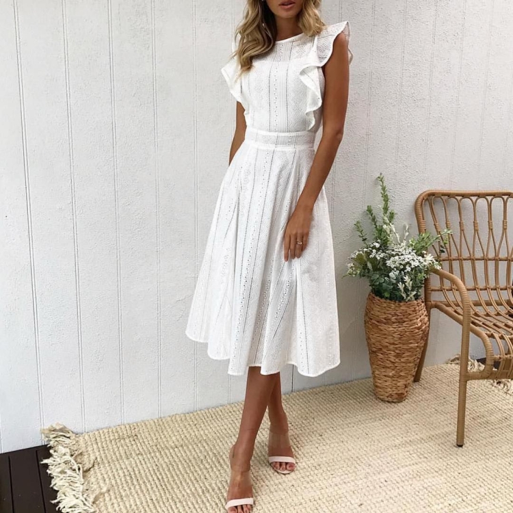 Белое платье миди летнее