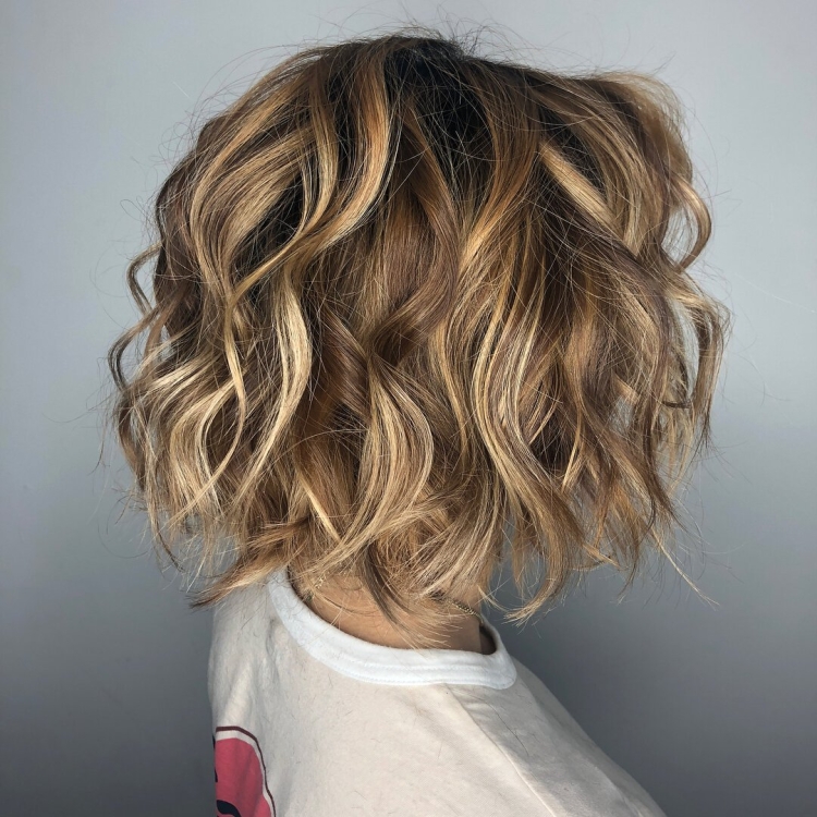 Небрежные Локоны на каре