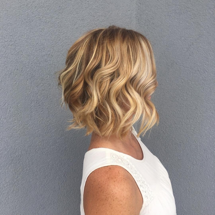 Прическа легкая волна на средние волосы