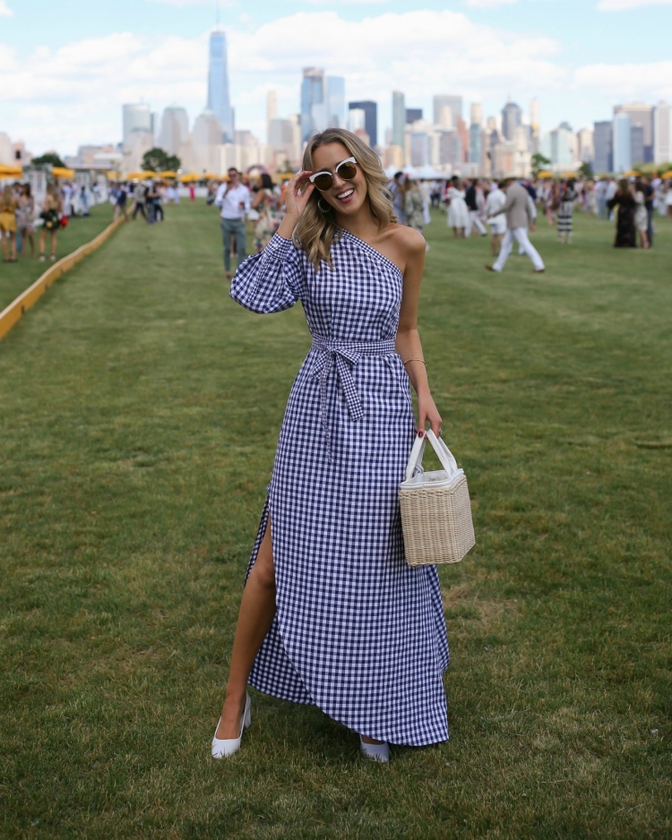 Романтичный стиль в одежде