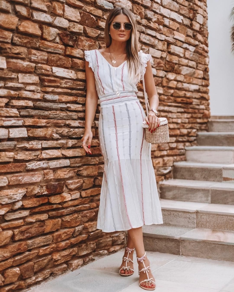 Летнее платье Ларне