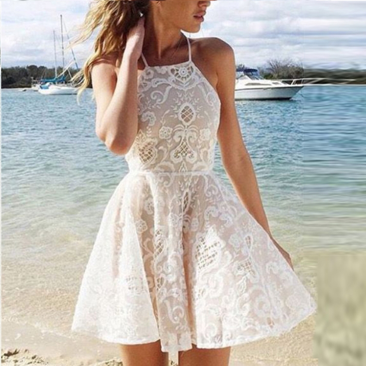 Стильное платье трапеция