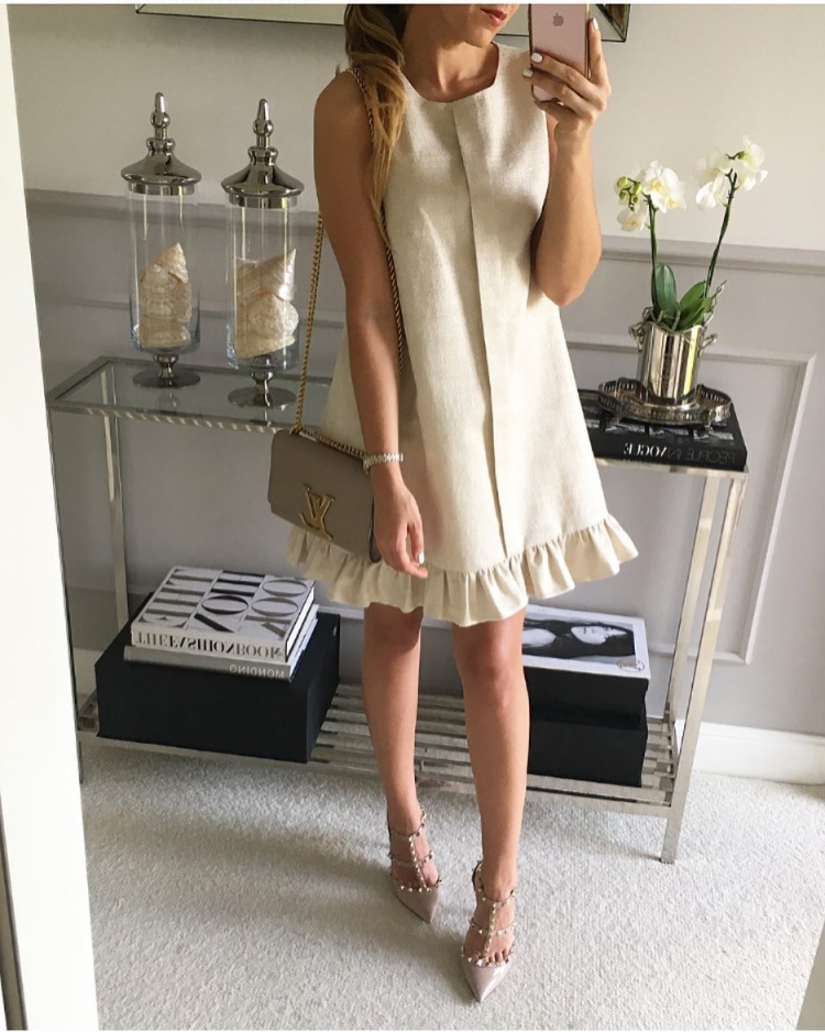 Стильное платье оверсайз