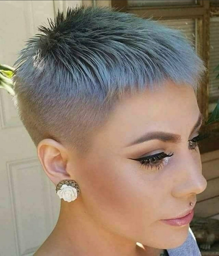 Ультракороткие женские стрижки с выбритыми висками