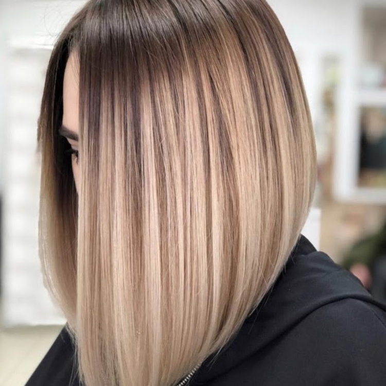 Каре Боб удлиненное мелирование