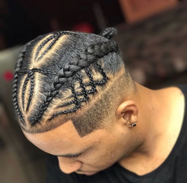 Полоски на голове для мужчин