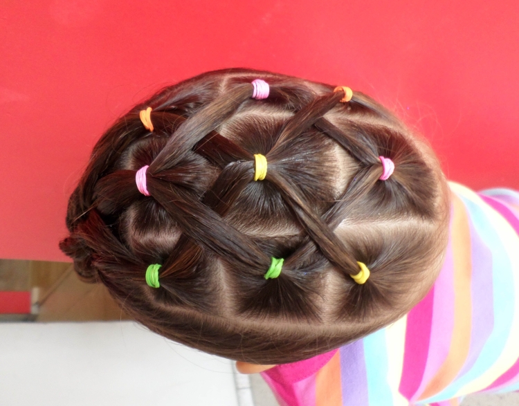 Прическа паутинка