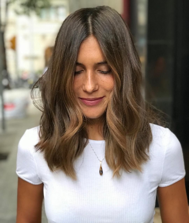 Русые волосы по плечи