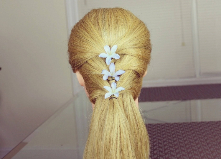 Причёски на длинные волосы для девочек за 5 минут