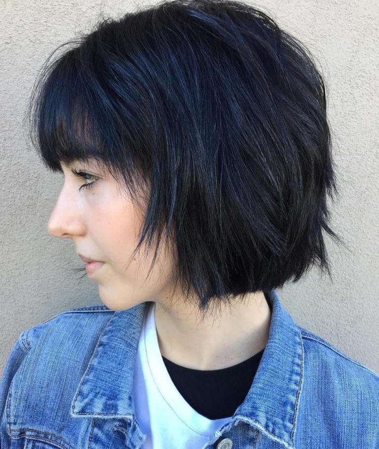 Боб каре с рваными концами