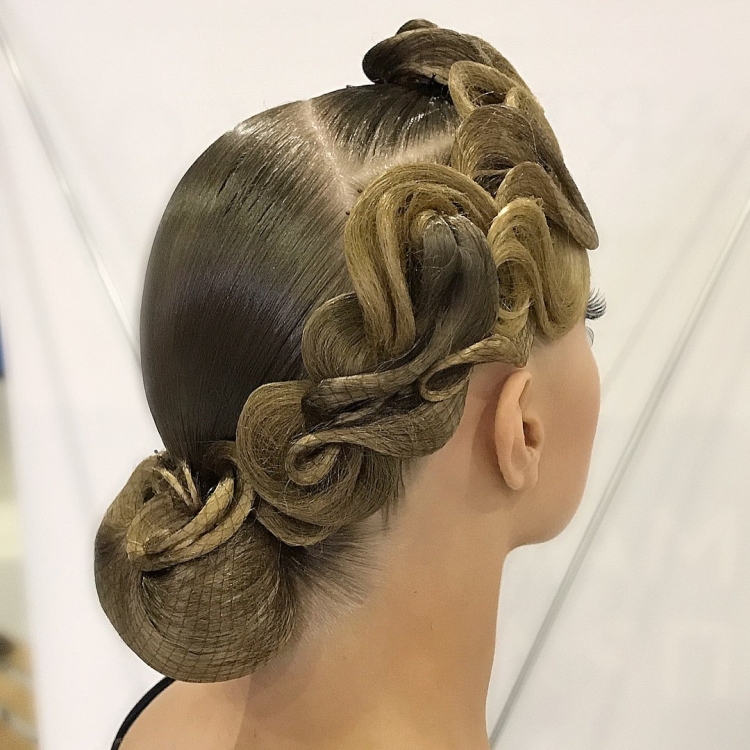 Причёски с сеточкой для волос