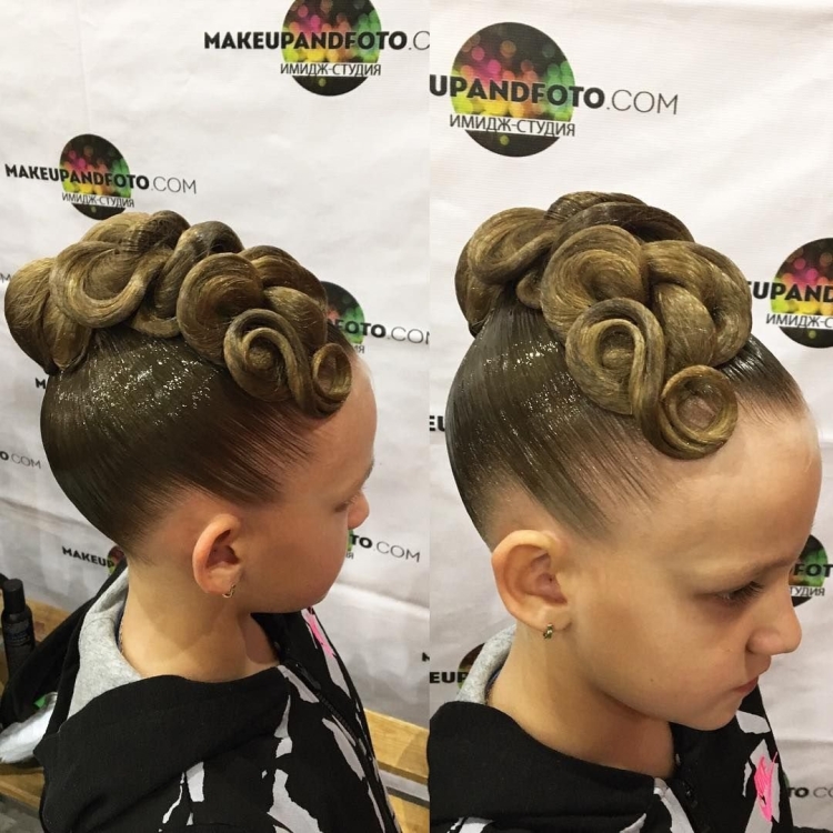 Причёски для бальных танцев для девочек Юниоры