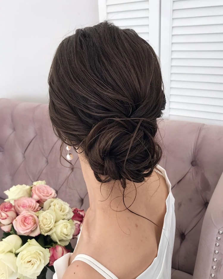 Свадебная прическа пучок внизу