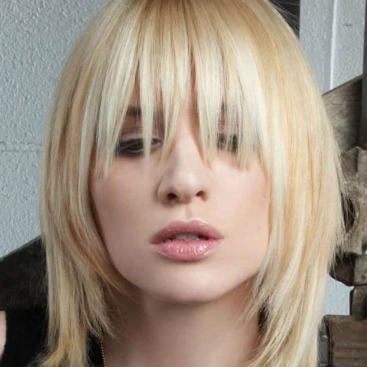Стрижка Боб филированный на тонкие волосы с челкой