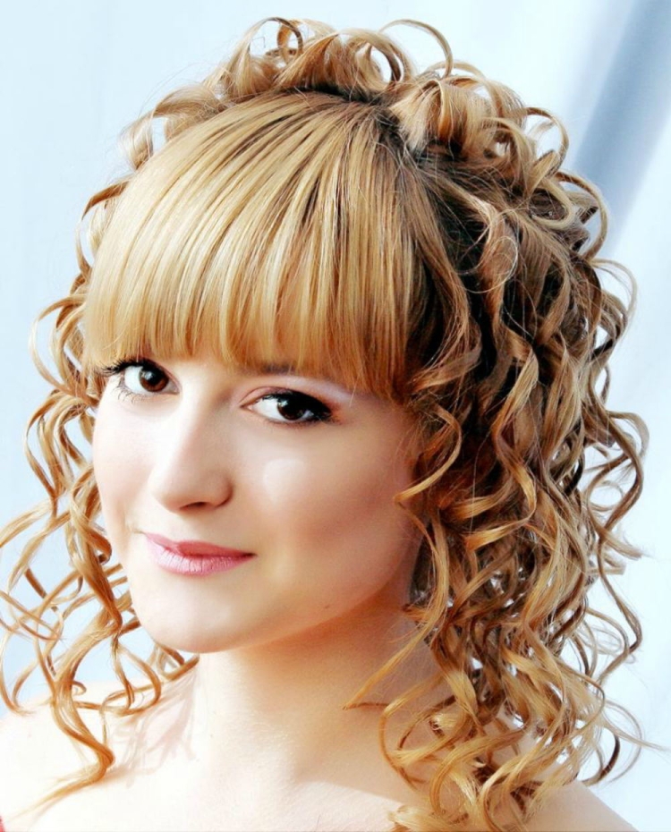 Причёски на средние волосы