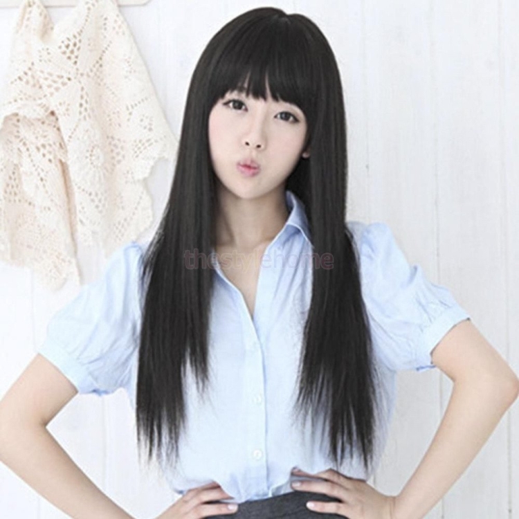 Японка с длинными волосами