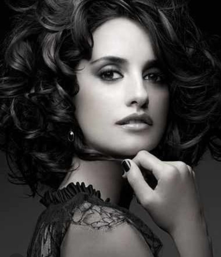 Пенелопа Крус кудри