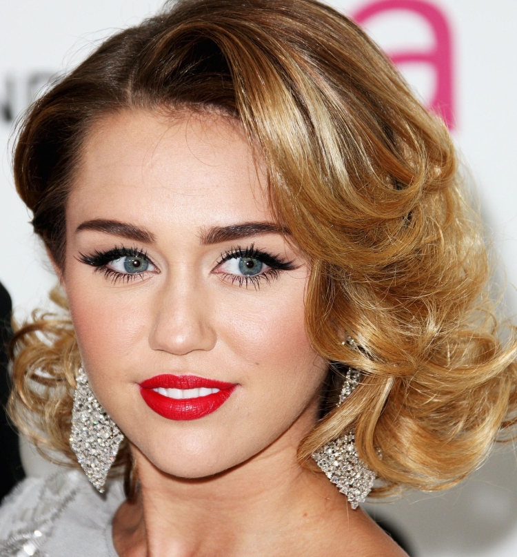 Майли Сайрус Локоны