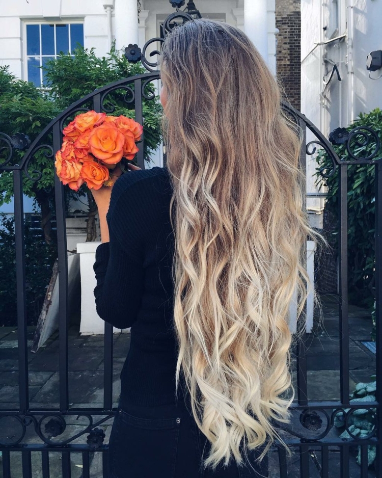 Омбре на волнистые волосы длинные
