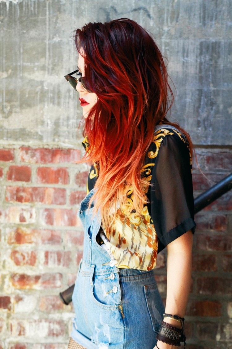 Красные кончики волос