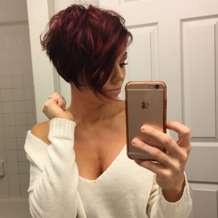 Стрижка Пикси Боб на средние волосы рыжие