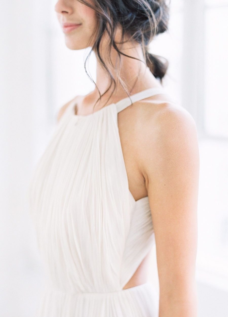 Платье с английской проймой