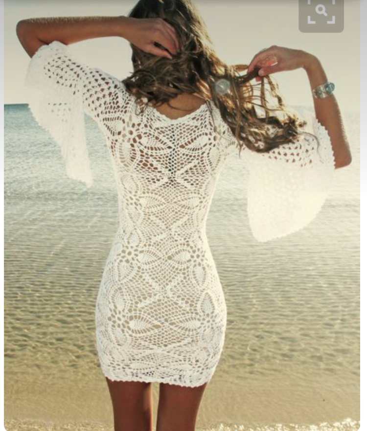 Белые вязаные платья для девушек