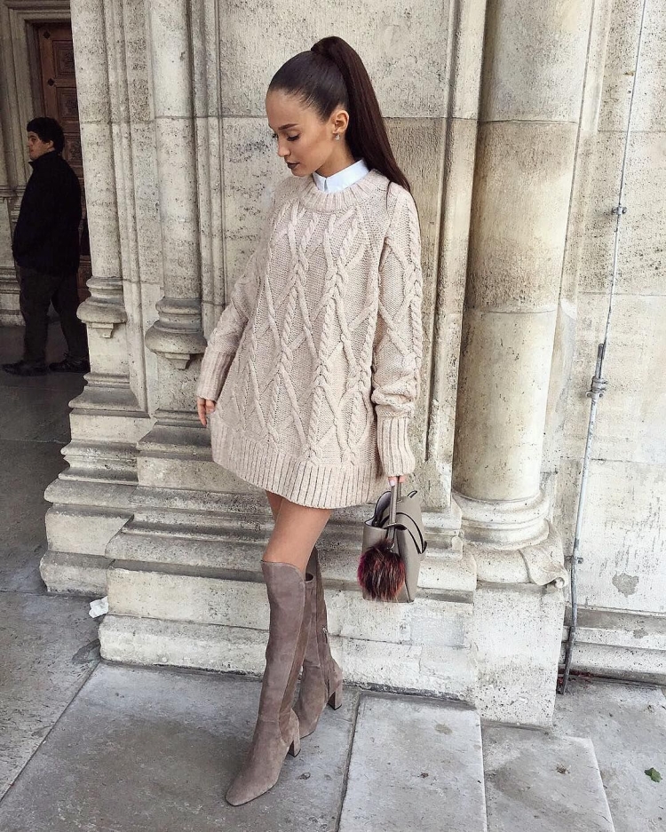 Вязаное платье свитер спицами